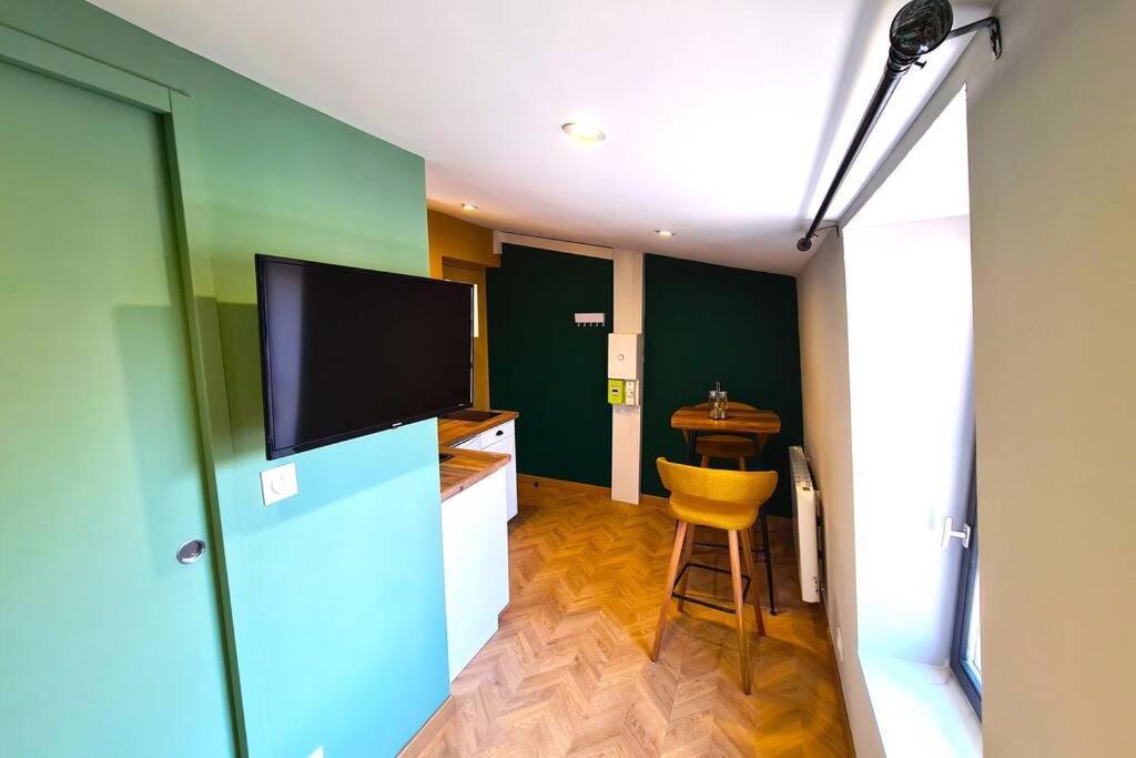 Le Cocon Valenciennois - Hypercentre - Netflix - Toutes Chaines Tv - Vieux Valenciennes Lägenhet Exteriör bild